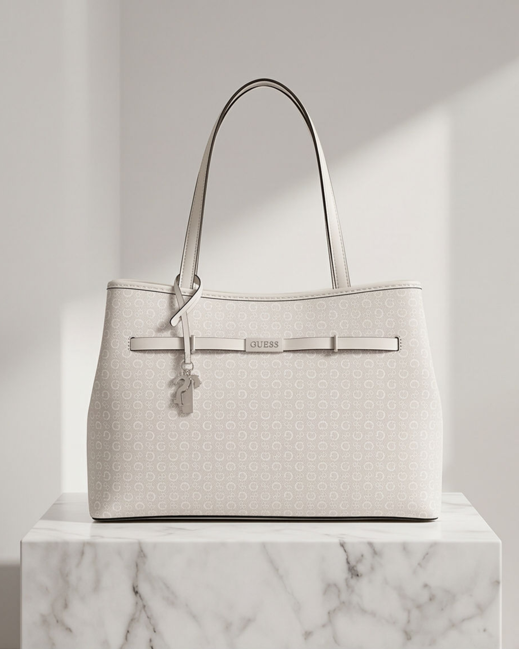 Angelica Tote by GUESS